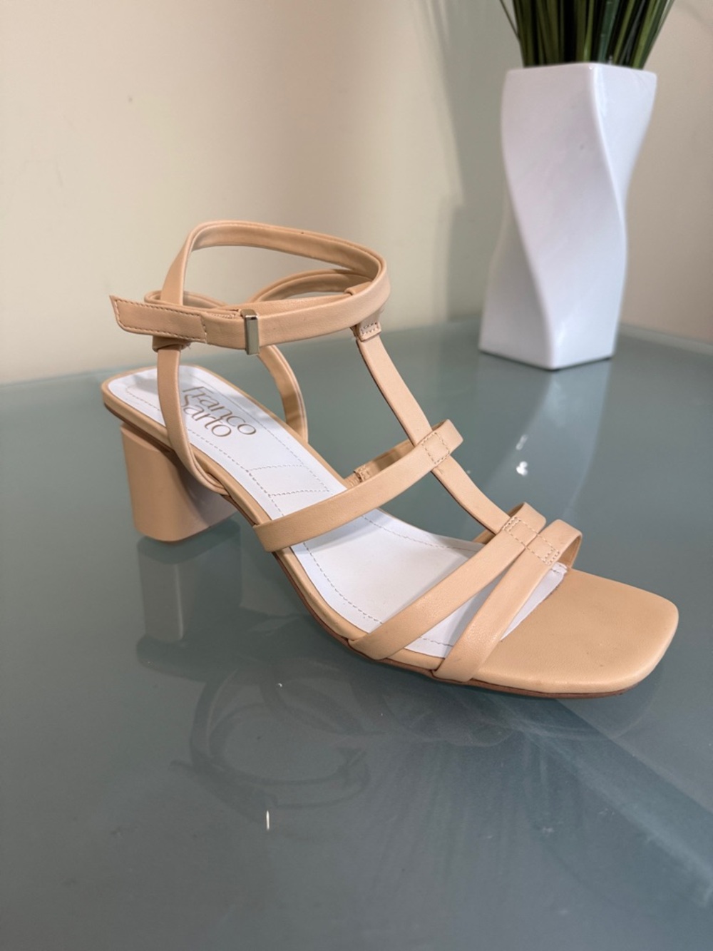 Franco Sarto Nude/Tan Strappy Block Heeled Sandals Size 8 - Picture 5 of 10